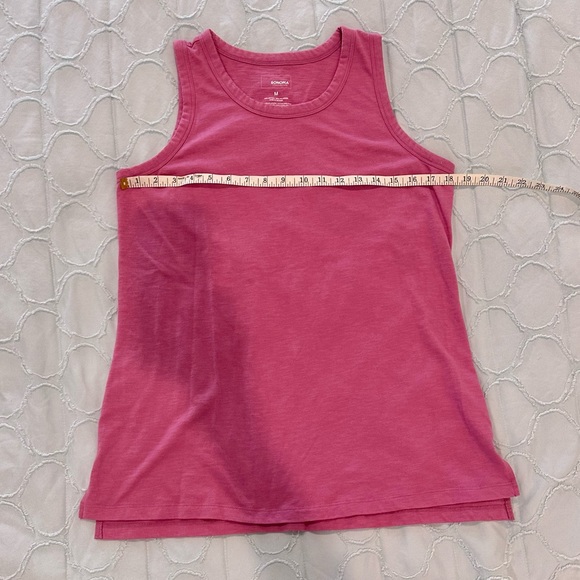 Women’s SONOMA Raspberry High-Neck Tank - Picture 4 of 5